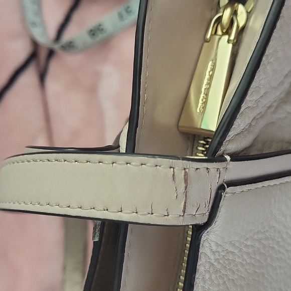 Michael Kors tan leather shoulder bag Whitney Pebble Leather Tote - Picture 16 of 16